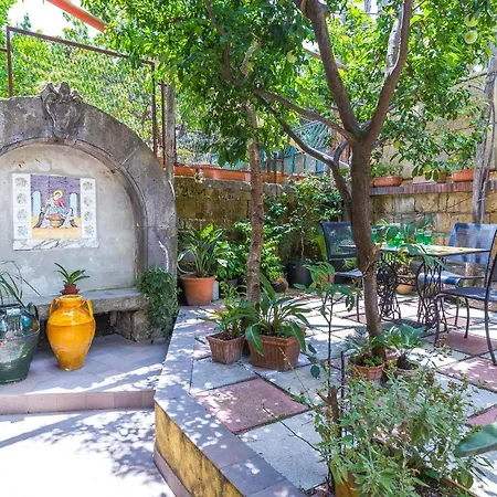 Da Marisa سانتّانييلّو